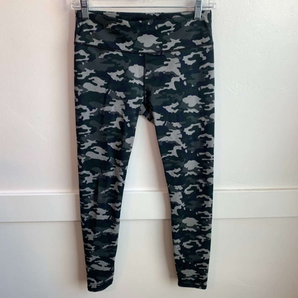 Fabletics Green and Gray Camo 7/8 Leggings - Picture 3 of 7